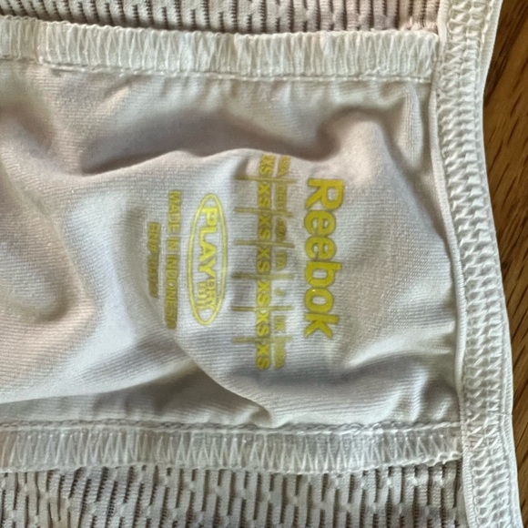 Reebok tank - Picture 2 of 2